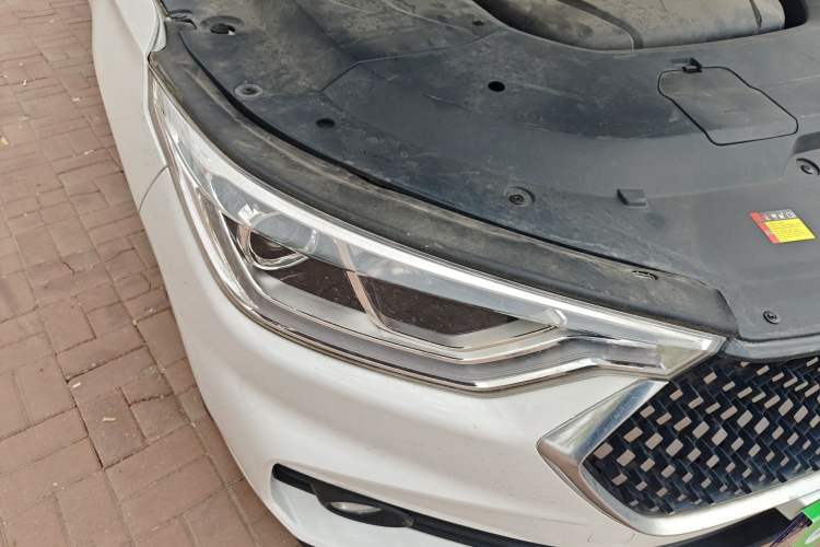 Used Baojun RC-6 2019 1.5T CVT 24-Hour Online Prestige Edition Right Front Headlight