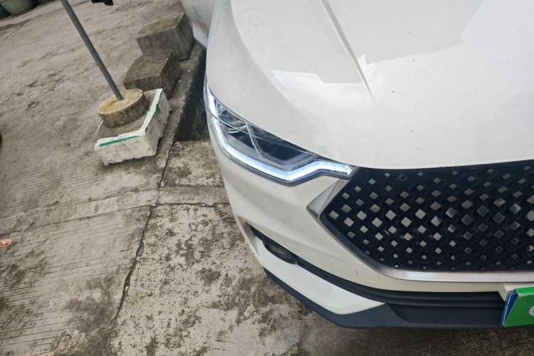 Used Baojun RC-6 2019 1.5T CVT 24-Hour Online Luxury Edition Right Front Headlight