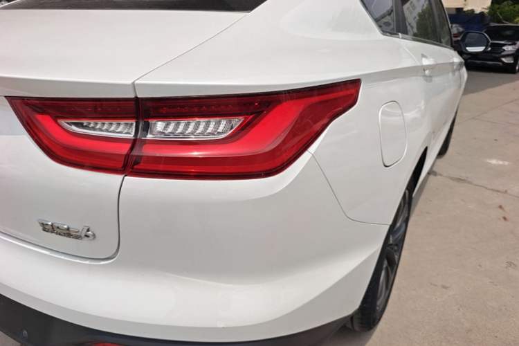 Used Baojun RC-6 2019 1.5T CVT 24-Hour Online Luxury Edition Right Rear Taillight