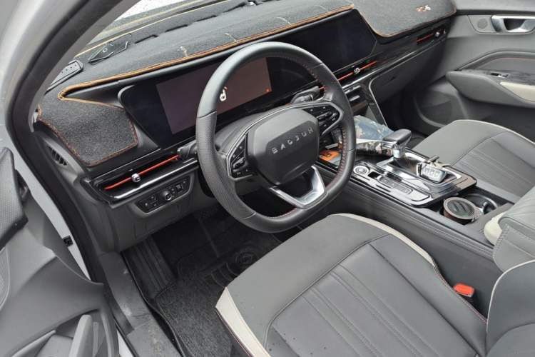 Used Baojun RC-6 2019 1.5T CVT 24-Hour Online Prestige Edition Steering Wheel