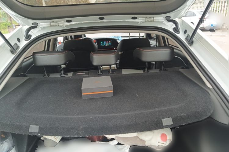 Used Baojun RC-6 2019 1.5T Manual 24-Hour Online Luxury Version Trunk