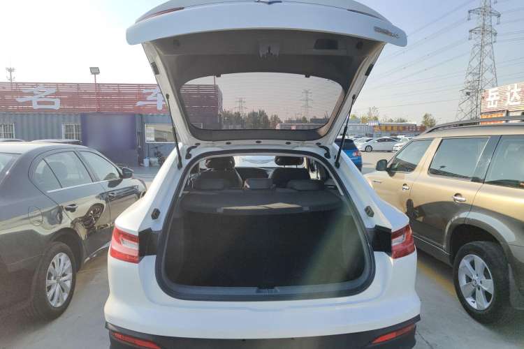 Used Baojun RC-6 2019 1.5T CVT 24-Hour Online Prestige Edition Trunk