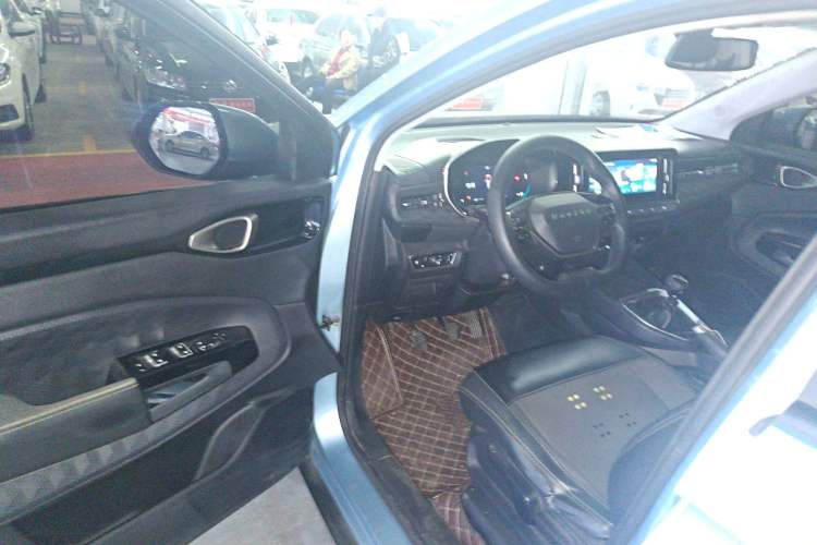 Used Baojun RM-5 2019 1.5T Manual Elite Version with 24-Hour Online Service 7 Seats Driver Seat