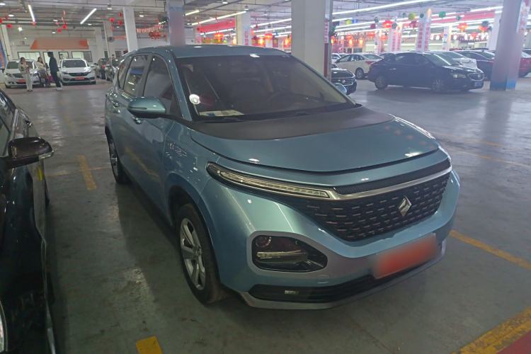 Used Baojun RM-5 2019 1.5T Manual Elite Version with 24-Hour Online Service 7 Seats Front Right 45 Deg
