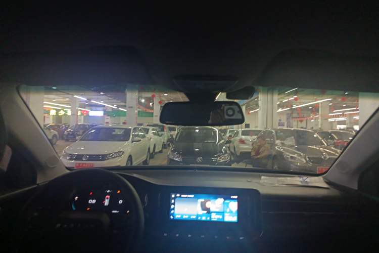 Used Baojun RM-5 2019 1.5T Manual Elite Version with 24-Hour Online Service 7 Seats Headliner