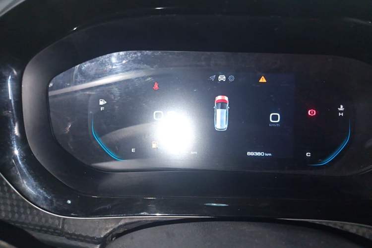 Used Baojun RM-5 2019 1.5T Manual Elite Version with 24-Hour Online Service 7 Seats Instrument Cluster
