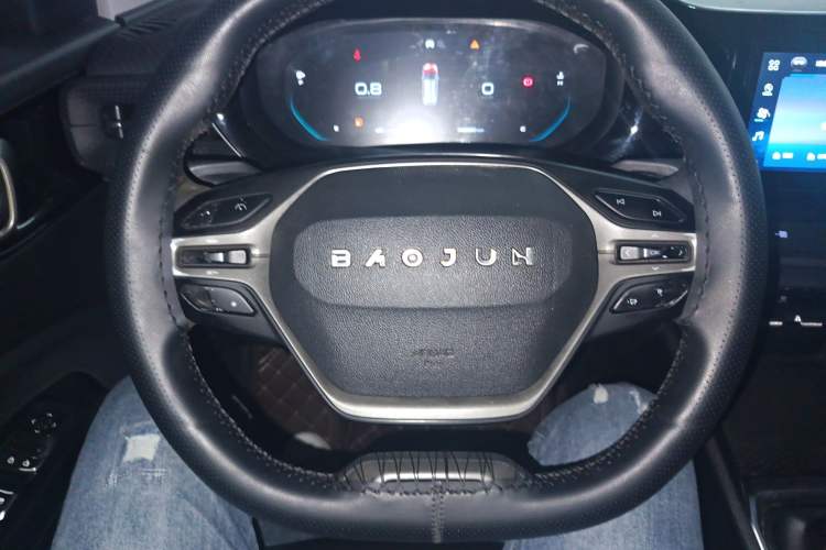 Used Baojun RM-5 2019 1.5T Manual Elite Version with 24-Hour Online Service 7 Seats Steering Wheel