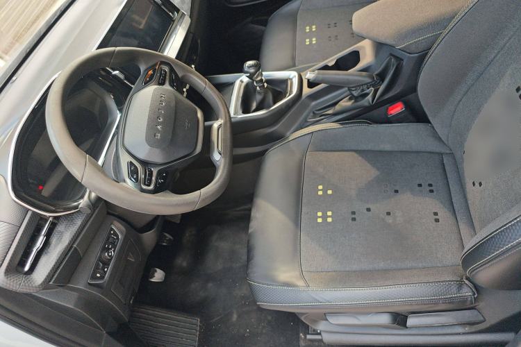 Used Baojun RM-5 2019 1.5T Manual Elite Version with 24-Hour Online Service 7 Seats Driver Seat