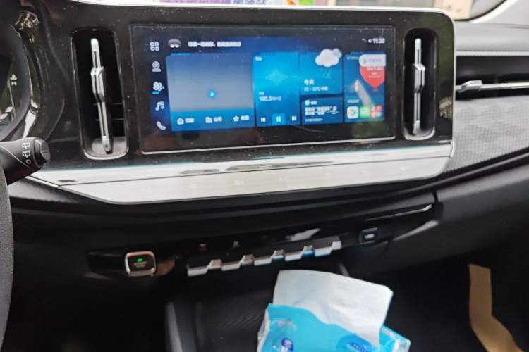 Used Baojun RM-5 2019 1.5T Manual Elite Version with 24-Hour Online Service 7 Seats Audio And AC Panel