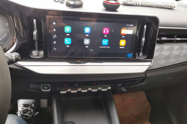 Used Baojun RM-5 2019 1.5T Manual Elite Version with 24-Hour Online Service 7 Seats Audio And AC Panel