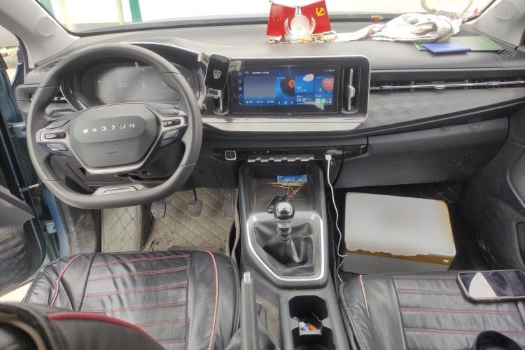 Used Baojun RM-5 2019 1.5T Manual Elite Version with 24-Hour Online Service 6 Seats Center Console