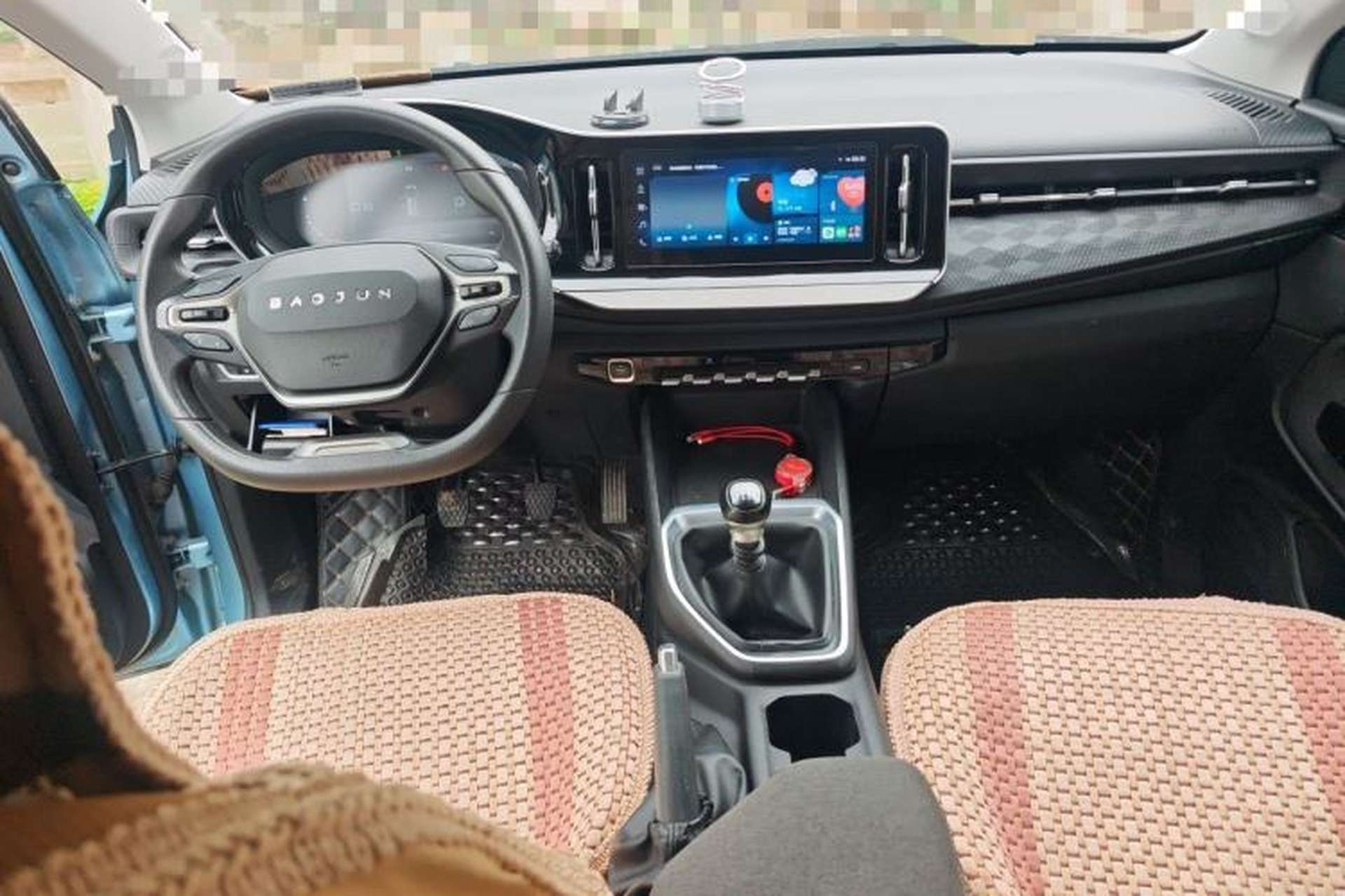 Used Baojun RM-5 2019 1.5T Manual Elite Version with 24-Hour Online Service 7 Seats Center Console