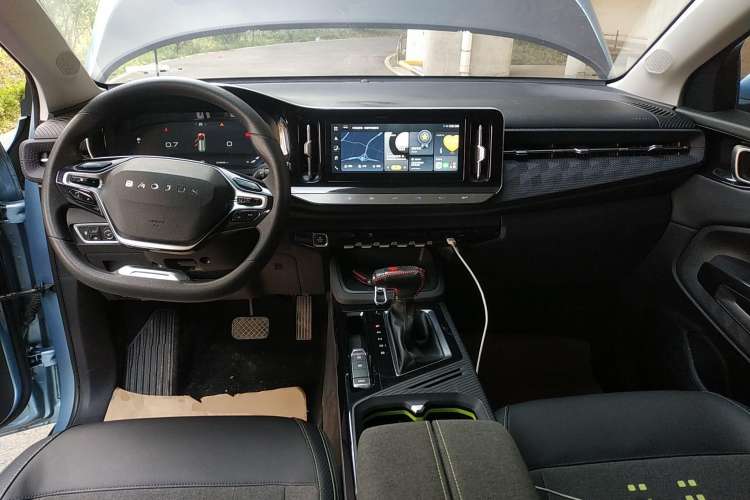 Used Baojun RM-5 2019 1.5T CVT Elite Version with 24-Hour Online Service 6 Seats Center Console