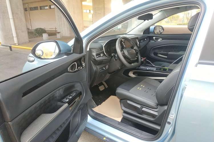 Used Baojun RM-5 2019 1.5T CVT Elite Version with 24-Hour Online Service 6 Seats Driver Seat