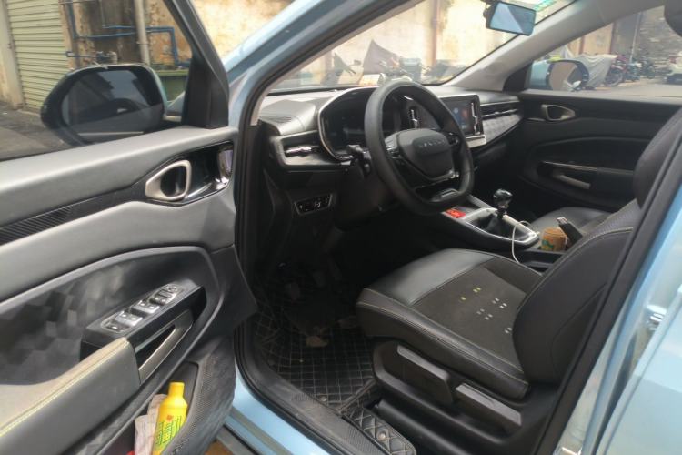 Used Baojun RM-5 2019 1.5T Manual Elite Version with 24-Hour Online Service 7 Seats Driver Seat