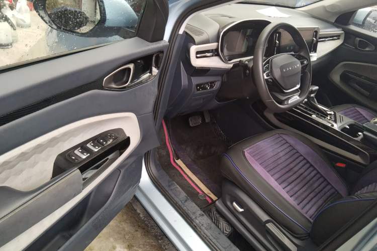 Used Baojun RM-5 2019 1.5T CVT 24-Hour Online Luxury Version 7 Seats Driver Seat