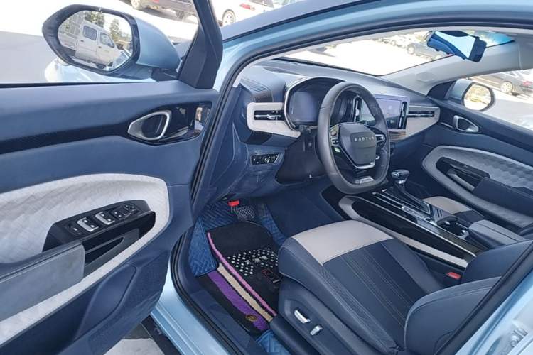 Used Baojun RM-5 2019 1.5T CVT 24-Hour Online Luxury Version 6 Seats Driver Seat