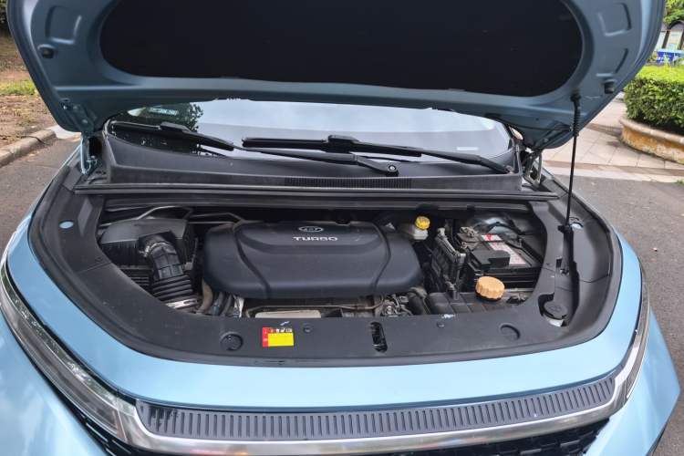 Used Baojun RM-5 2019 1.5T CVT 24-Hour Online Prestige Version 6 Seats Engine Bay