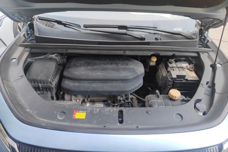 Used Baojun RM-5 2019 1.5L Manual Elite Edition with 24-hour Online Service 5 Seats Engine Bay