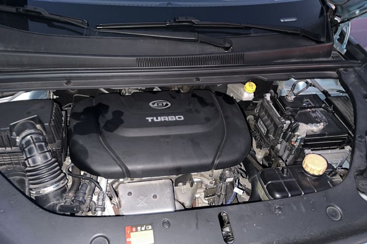 Used Baojun RM-5 2019 1.5T CVT 24-Hour Online Prestige Version 6 Seats Engine Bay