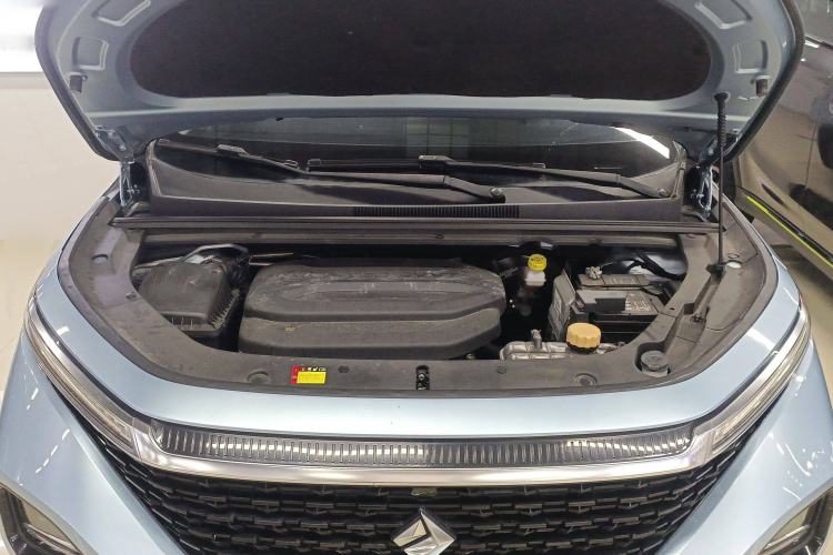 Used Baojun RM-5 2019 1.5L Manual Elite Edition with 24-hour Online Service 5 Seats Engine Bay