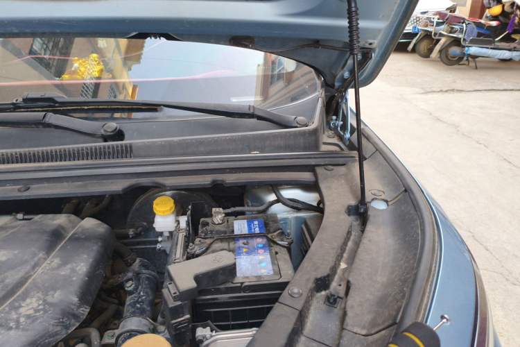 Used Baojun RM-5 2019 1.5T CVT 24-Hour Online Premium Version 7 Seats Engine Bay Left