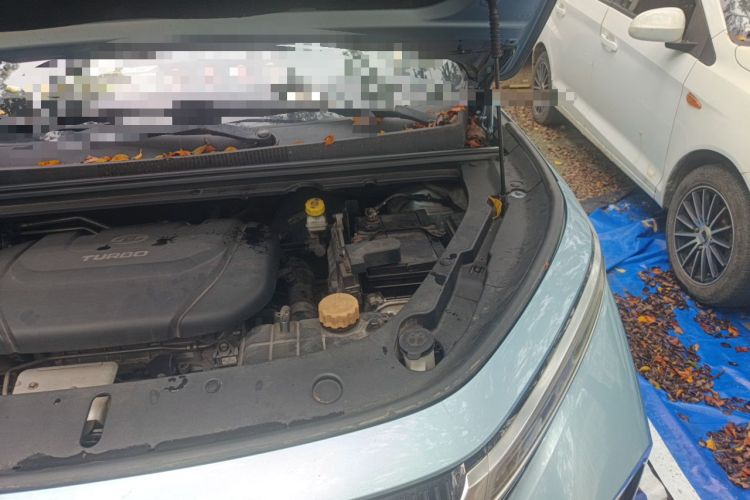 Used Baojun RM-5 2019 1.5T CVT 24-Hour Online Premium Version 7 Seats Engine Bay Left