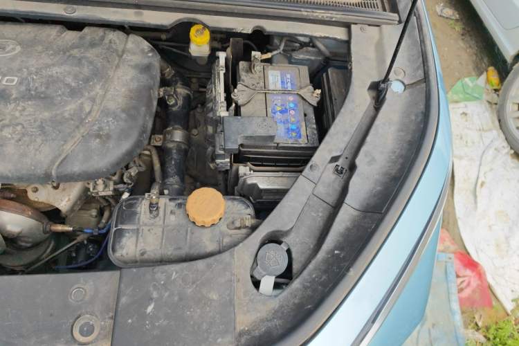 Used Baojun RM-5 2019 1.5T CVT Elite Version with 24-Hour Online Service 6 Seats Engine Bay Left