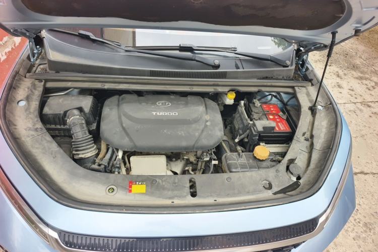 Used Baojun RM-5 2019 1.5T CVT 24-Hour Online Luxury Version 6 Seats Engine Bay