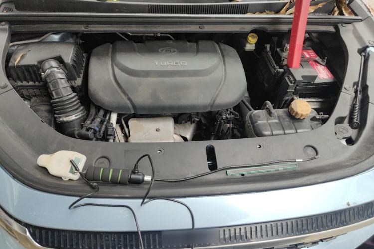 Used Baojun RM-5 2019 1.5T CVT 24-Hour Online Luxury Version 6 Seats Engine Bay