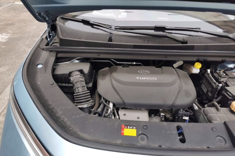 Used Baojun RM-5 2019 1.5T Manual Elite Version with 24-Hour Online Service 7 Seats Engine Bay Right
