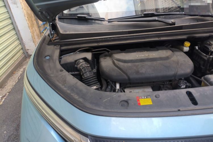 Used Baojun RM-5 2019 1.5T Manual Elite Version with 24-Hour Online Service 7 Seats Engine Bay Right