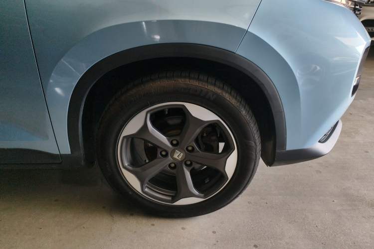 Used Baojun RM-5 2019 1.5T CVT 24-Hour Online Prestige Version 5 Seats Exterior 3