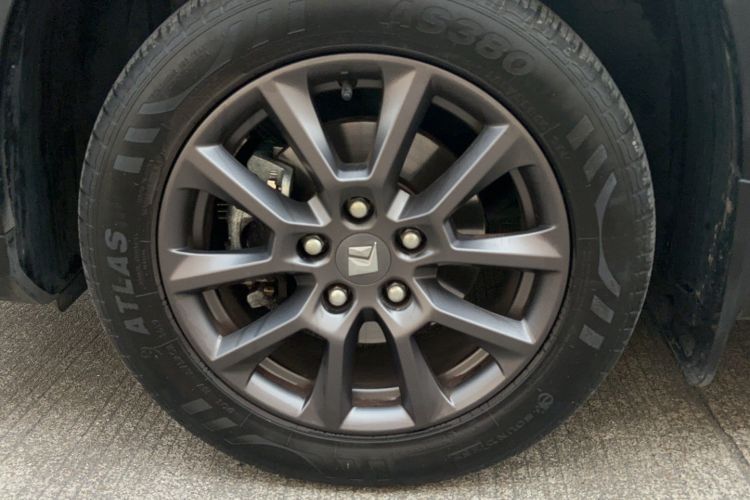 Used Baojun RM-5 2019 1.5L Manual Elite Edition with 24-hour Online Service 5 Seats Exterior 9