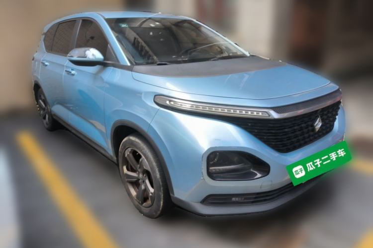 Used Baojun RM-5 2019 1.5T Manual Elite Version with 24-Hour Online Service 7 Seats Front Right 45 Deg