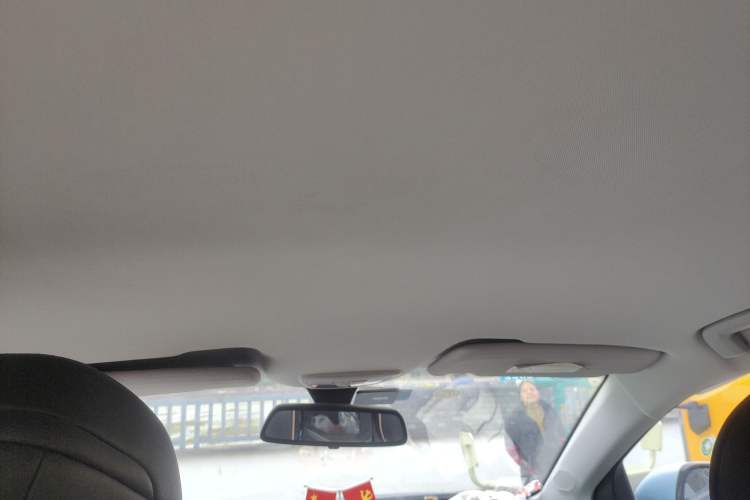 Used Baojun RM-5 2019 1.5T Manual Elite Version with 24-Hour Online Service 6 Seats Headliner
