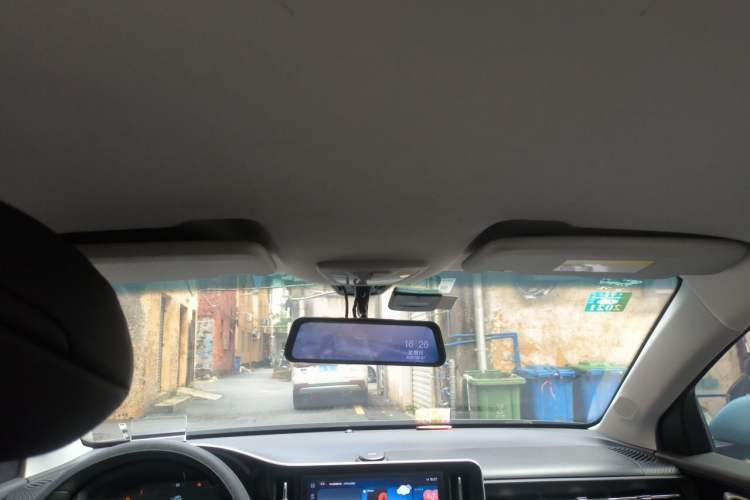 Used Baojun RM-5 2019 1.5T Manual Elite Version with 24-Hour Online Service 7 Seats Headliner