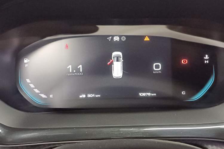 Used Baojun RM-5 2019 1.5L Manual Elite Edition with 24-hour Online Service 5 Seats Instrument Cluster