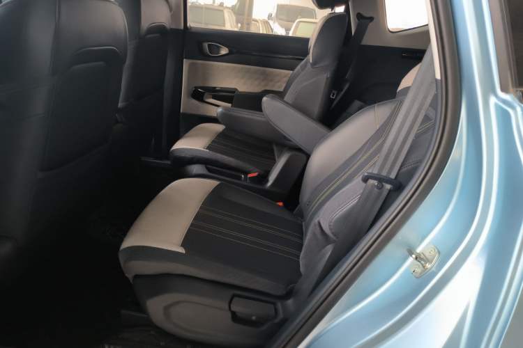 Used Baojun RM-5 2019 1.5T CVT 24-Hour Online Luxury Version 6 Seats Interior 1