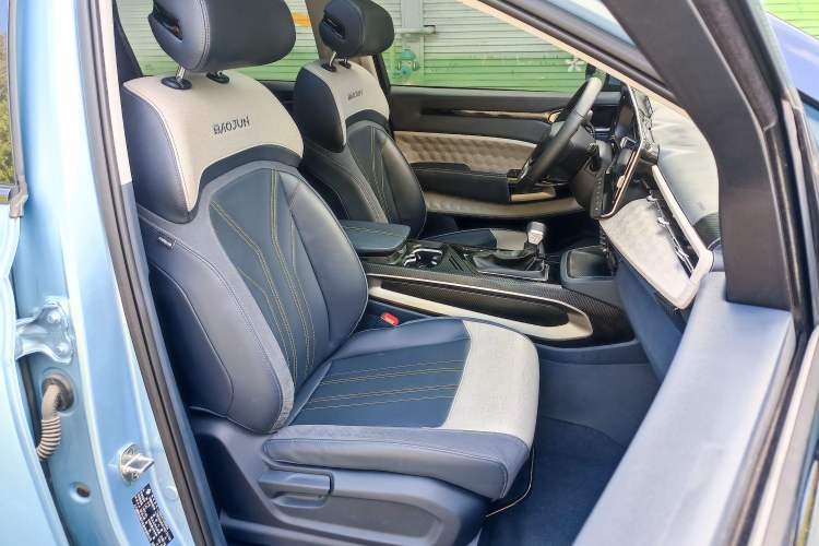 Used Baojun RM-5 2019 1.5T CVT 24-Hour Online Prestige Version 6 Seats Interior 14