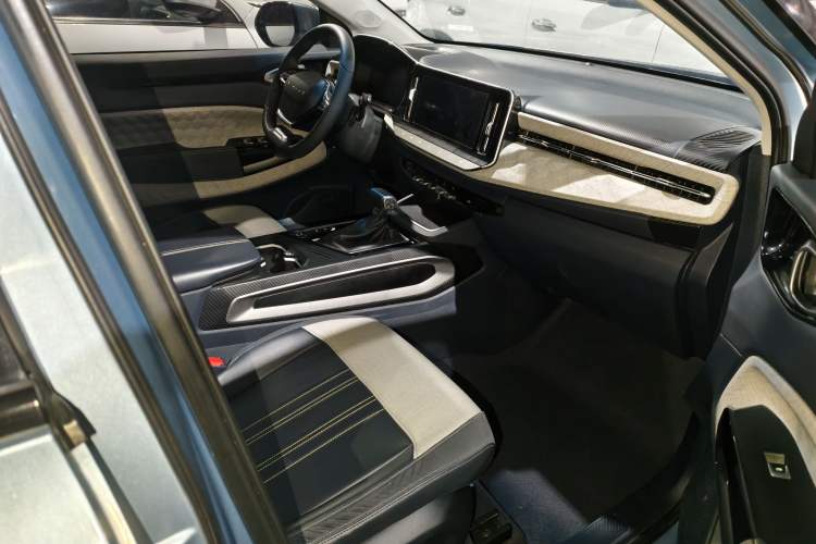 Used Baojun RM-5 2019 1.5T CVT 24-Hour Online Prestige Version 5 Seats Interior 5