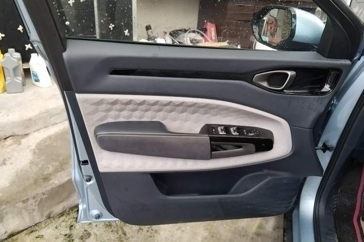 Used Baojun RM-5 2019 1.5T CVT 24-Hour Online Luxury Version 7 Seats Left Front Door Interior