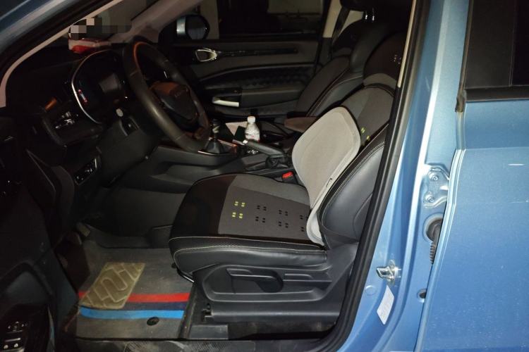 Used Baojun RM-5 2019 1.5T Manual Elite Version with 24-Hour Online Service 6 Seats Left Front Seat