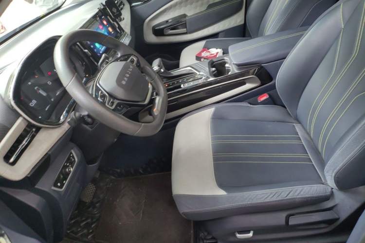 Used Baojun RM-5 2019 1.5T CVT 24-Hour Online Luxury Version 6 Seats Left Front Seat