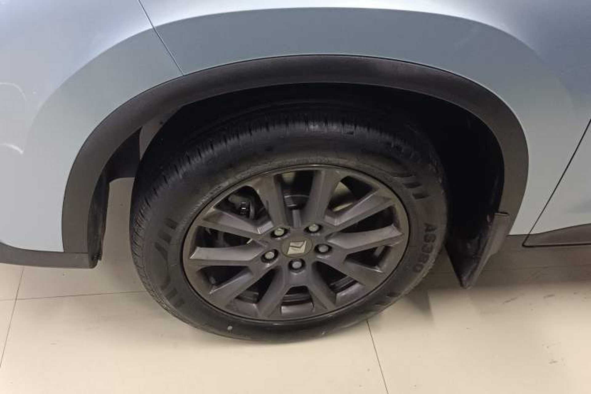 Used Baojun RM-5 2019 1.5L Manual Elite Edition with 24-hour Online Service 5 Seats Left Front Wheel Hub