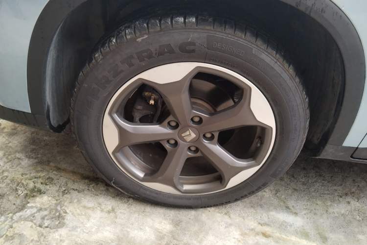 Used Baojun RM-5 2019 1.5T CVT 24-Hour Online Luxury Version 7 Seats Left Front Wheel Hub