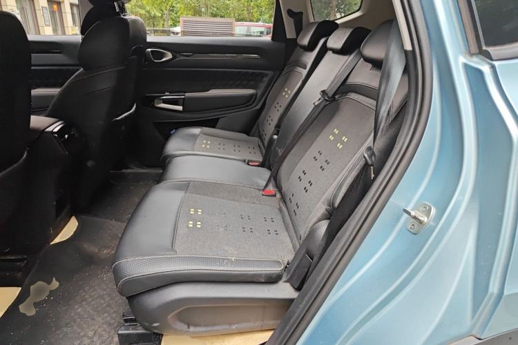 Used Baojun RM-5 2019 1.5T Manual Elite Version with 24-Hour Online Service 7 Seats Left Rear Seat