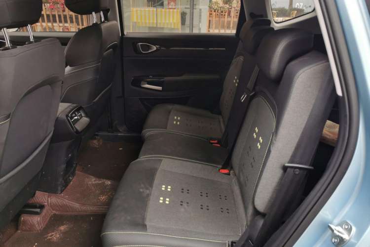 Used Baojun RM-5 2019 1.5T Manual Elite Version with 24-Hour Online Service 7 Seats Left Rear Seat