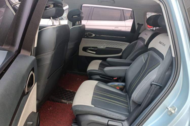 Used Baojun RM-5 2019 1.5T CVT 24-Hour Online Prestige Version 6 Seats Left Rear Seat