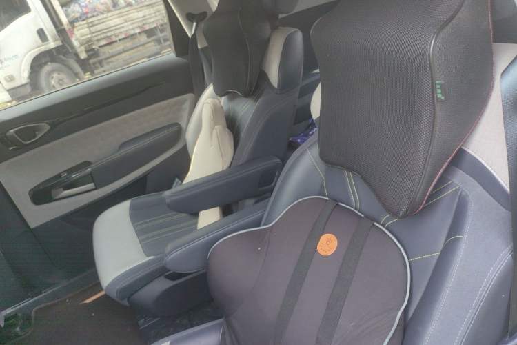 Used Baojun RM-5 2019 1.5T CVT 24-Hour Online Luxury Version 6 Seats Left Rear Seat